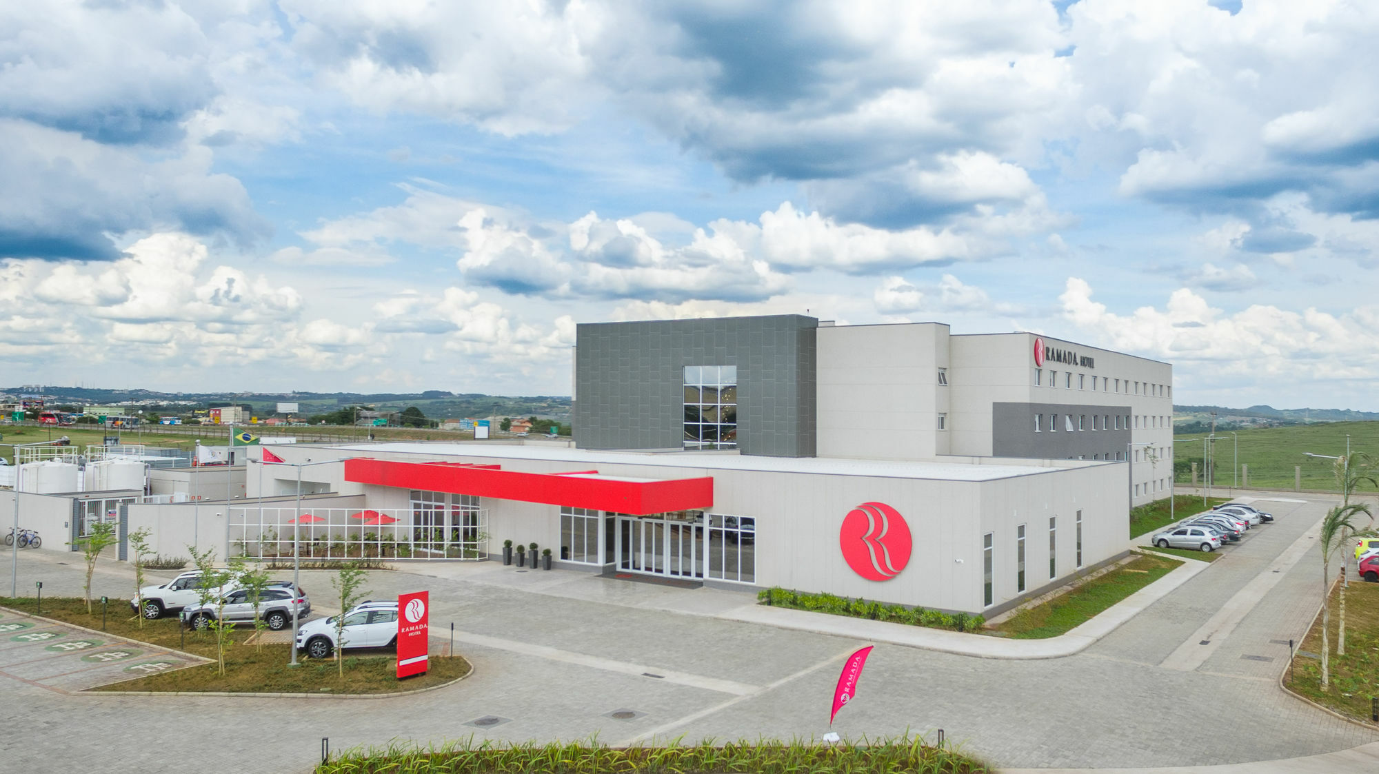 Ramada By Wyndham Campinas Viracopos Hotel Exterior photo